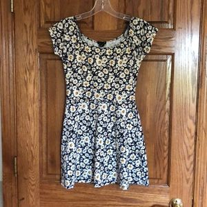Forever 21 Daisy dress